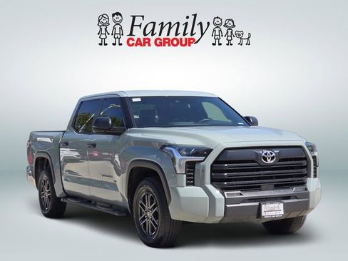 Used 2025 Toyota Tundra SR5 image 2