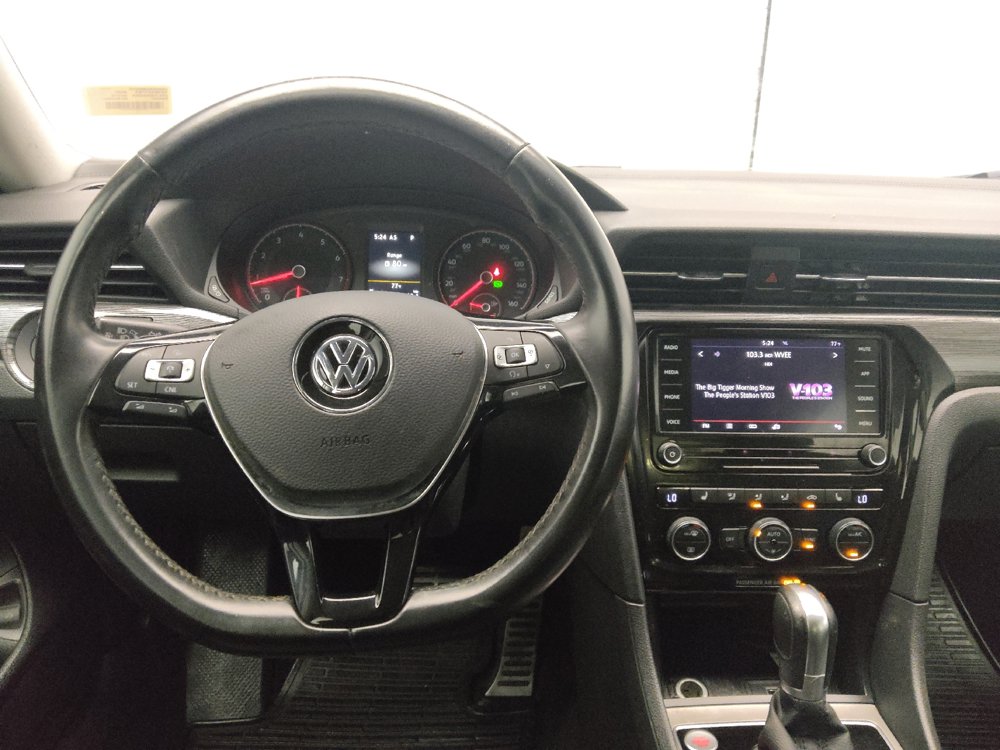 Used 2020 Volkswagen Passat 2.0T R-Line FWD image 22