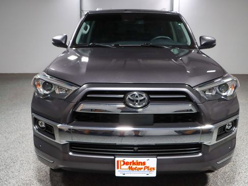 Used 2022 Toyota 4Runner Limited AWD/4WD image 4