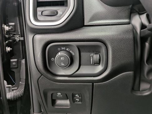 Used 2025 RAM 1500 Big Horn image 20
