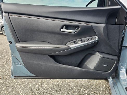 Used 2024 Nissan Sentra SR w/ SR Premium Package FWD image 26