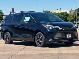 New 2026 Toyota Sienna Platinum AWD/4WD video 2