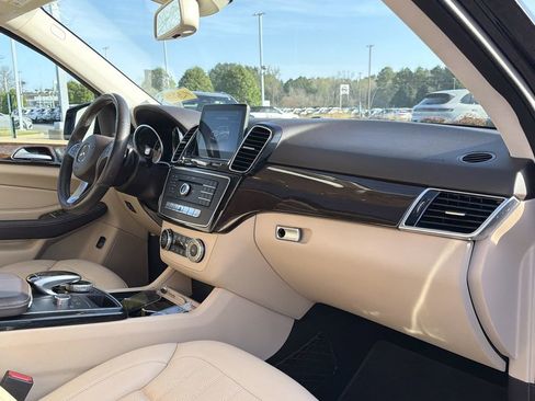 Used 2018 Mercedes-Benz GLE 350 image 21