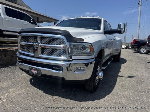 Used 2015 RAM 3500 Laramie w/ Convenience Group AWD/4WD image 3