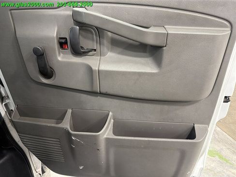 Used 2016 Chevrolet Express 3500 RWD image 26