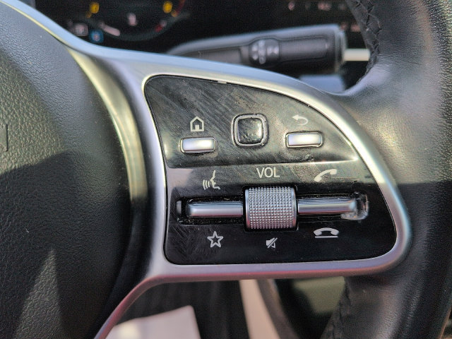 Used 2022 Mercedes-Benz A 220 4MATIC image 19