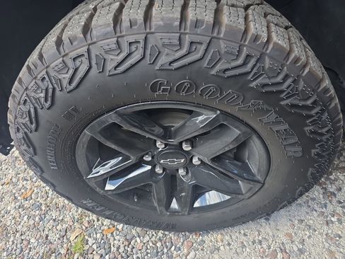 Used 2024 Chevrolet Silverado 1500 RST image 8