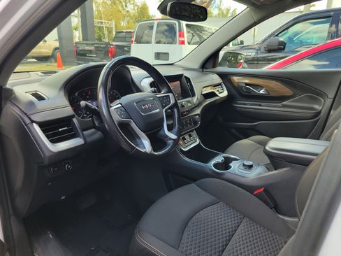 Used 2020 GMC Terrain SLE image 9