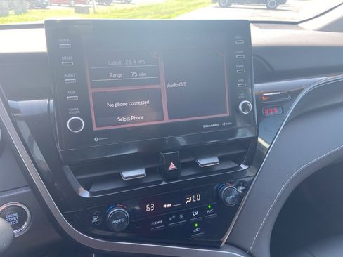 Used 2023 Toyota Camry XSE image 8