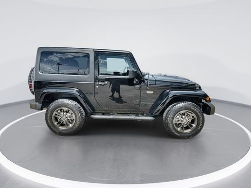 Used 2016 Jeep Wrangler Sahara AWD/4WD image 9