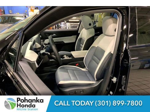 Used 2025 Honda Prologue Touring image 18