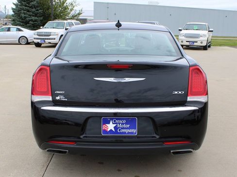 Used 2016 Chrysler 300 Limited w/ Driver Convenience Group AWD/4WD image 6