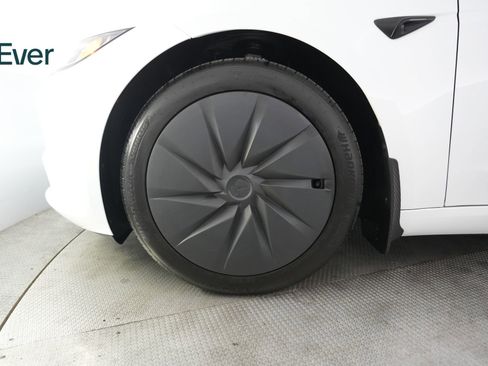 Used 2026 Tesla Model 3 RWD image 19