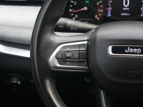 Used 2022 Jeep Compass Latitude AWD/4WD image 16