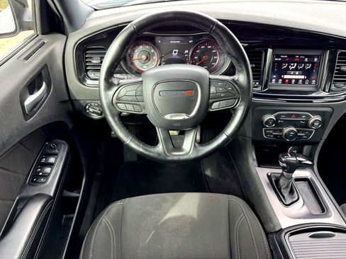 Used 2020 Dodge Charger SXT w/ Blacktop Package image 21