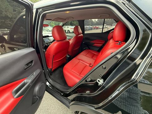 Used 2018 Nissan Kicks S FWD image 10