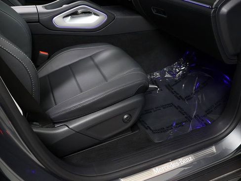 Certified 2026 Mercedes-Benz GLS 450 4MATIC image 39