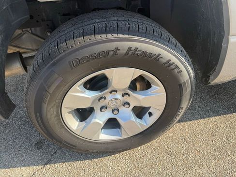 Used 2019 RAM 1500 Big Horn image 12