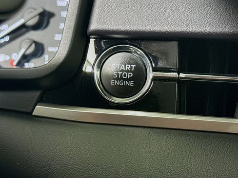 Used 2024 Mitsubishi Outlander SE FWD image 21
