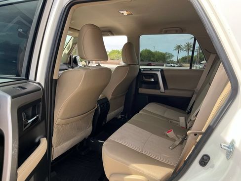 Used 2020 Toyota 4Runner SR5 AWD/4WD image 13