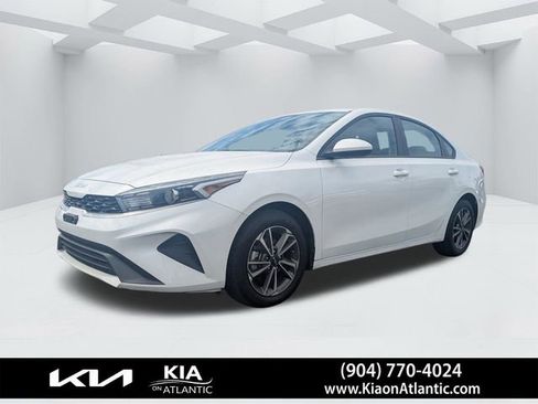 Used 2024 Kia Forte LXS FWD image 7
