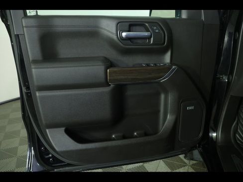 Used 2021 Chevrolet Silverado 1500 LT Trail Boss w/ LT Trail Boss Premium Package image 29