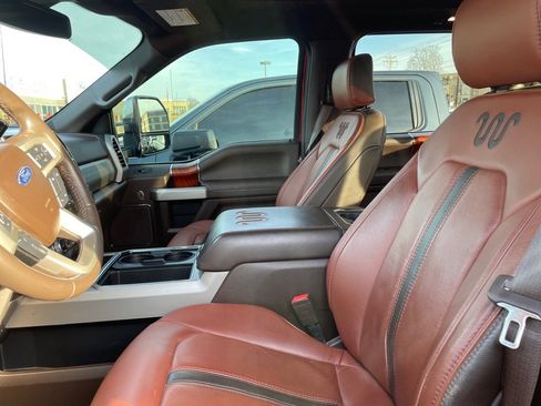 Used 2020 Ford F250 King Ranch w/ King Ranch Ultimate Package image 3