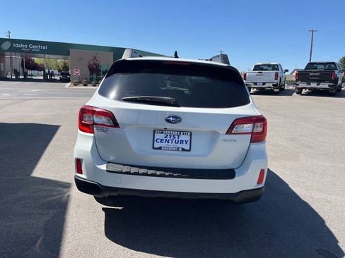 Used 2016 Subaru Outback 2.5i Limited AWD/4WD image 13