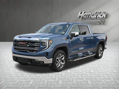 Used 2024 GMC Sierra 1500 SLT w/ SLT Premium Plus Package AWD/4WD image 5