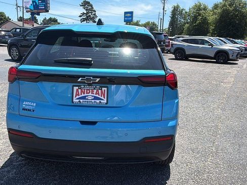 New 2027 Chevrolet Bolt LT w/ Comfort Package FWD image 6