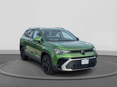 New 2025 Volkswagen Taos SE