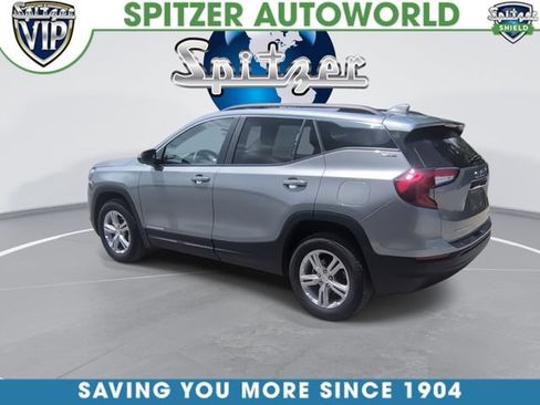 Used 2024 GMC Terrain SLE w/ Driver Convenience Package AWD/4WD image 8