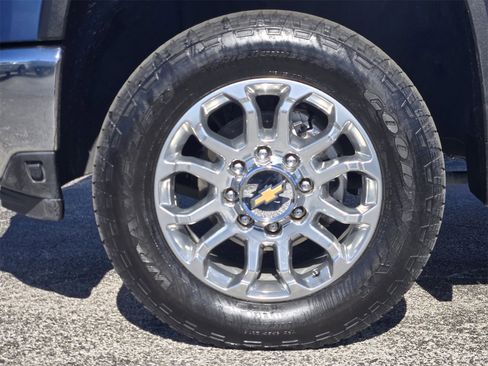 Used 2024 Chevrolet Silverado 2500 LTZ w/ LTZ Premium Texas Edition image 10