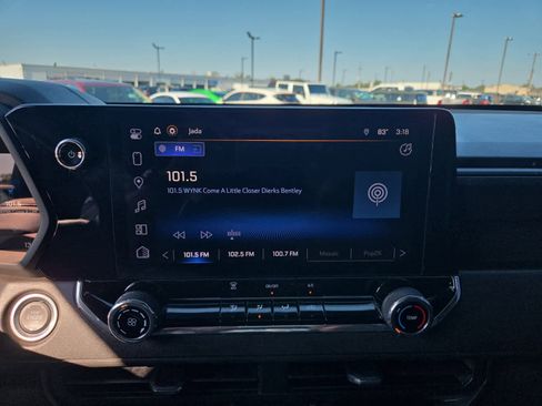 Used 2024 Chevrolet Colorado Trail Boss image 16