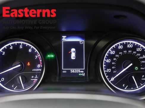 Used 2024 Toyota Camry SE w/ Cold Weather Package FWD image 17