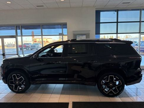 New 2026 Chevrolet Traverse High Country FWD image 4