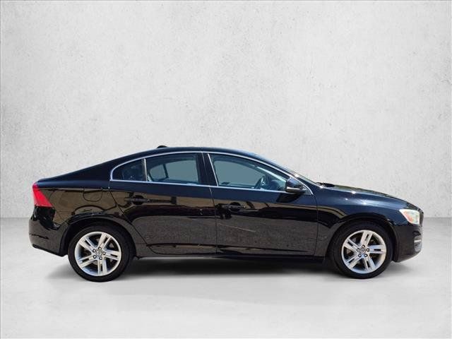 Used 2015 Volvo S60 T5 Platinum w/ Climate Package FWD image 4