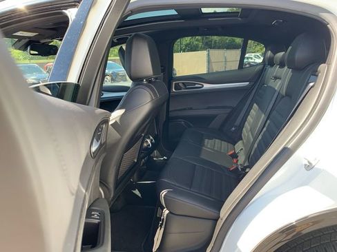 Used 2024 Alfa Romeo Stelvio Veloce image 16