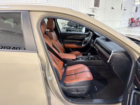 Used 2024 MAZDA CX-50 AWD 2.5 Turbo image 28