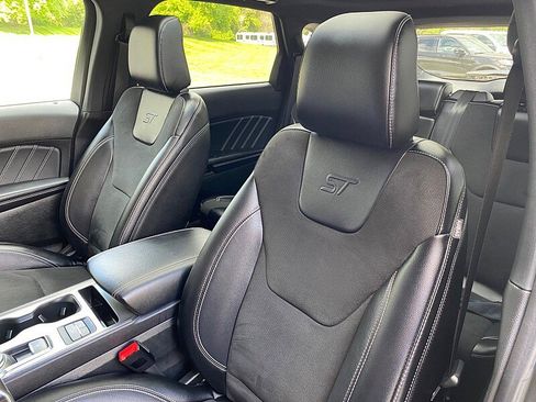 Used 2022 Ford Edge ST w/ Equipment Group 401A AWD/4WD image 24