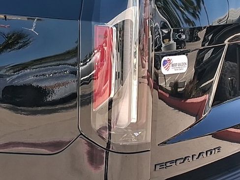 Used 2021 Cadillac Escalade ESV Sport Platinum w/ Heavy-Duty Trailer Package image 9