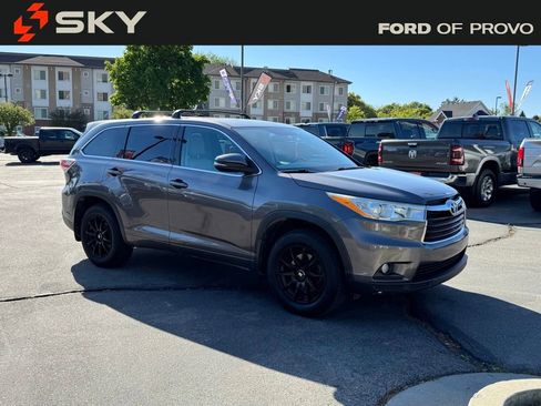 Used 2014 Toyota Highlander Plus AWD/4WD image 5