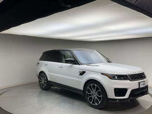 Used 2020 Land Rover Range Rover Sport HSE image 2