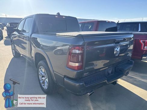 Used 2021 RAM 1500 Laramie AWD/4WD image 3