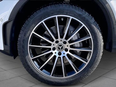 Used 2022 Mercedes-Benz GLC 300 4MATIC Coupe image 11