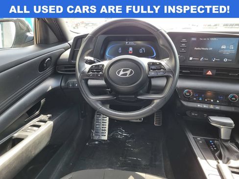 Used 2025 Hyundai Elantra Sport FWD image 12