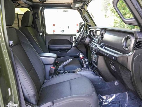 Used 2022 Jeep Wrangler Unlimited Sport AWD/4WD image 15