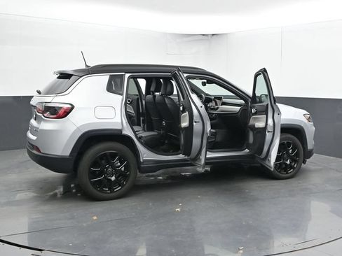 Used 2025 Jeep Compass Limited AWD/4WD image 53