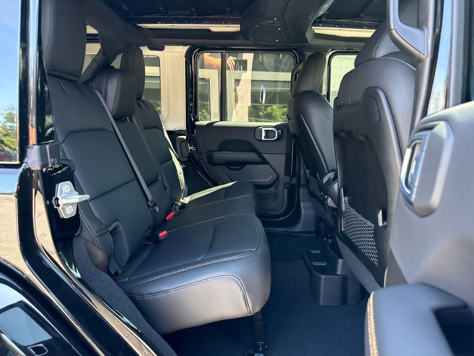 New 2027 Jeep Wrangler Unlimited Sahara AWD/4WD image 11