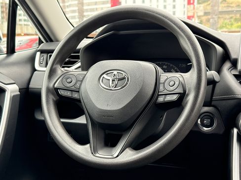 Certified 2024 Toyota RAV4 XLE FWD image 20